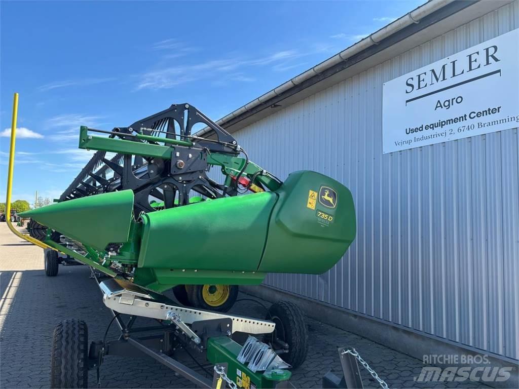 John Deere 735D Kombajnové hlavice