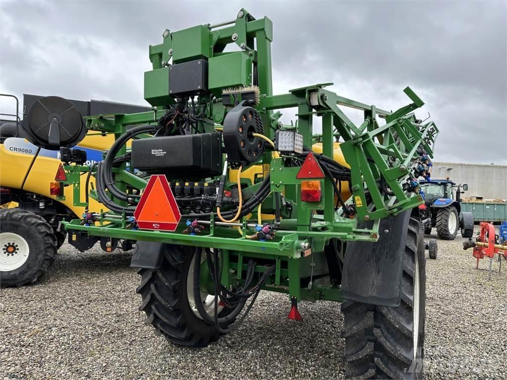 John Deere 740I Tažené postřikovače