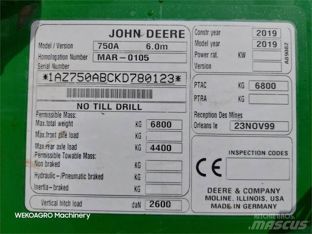 John Deere 750 A Mechanické secí stroje