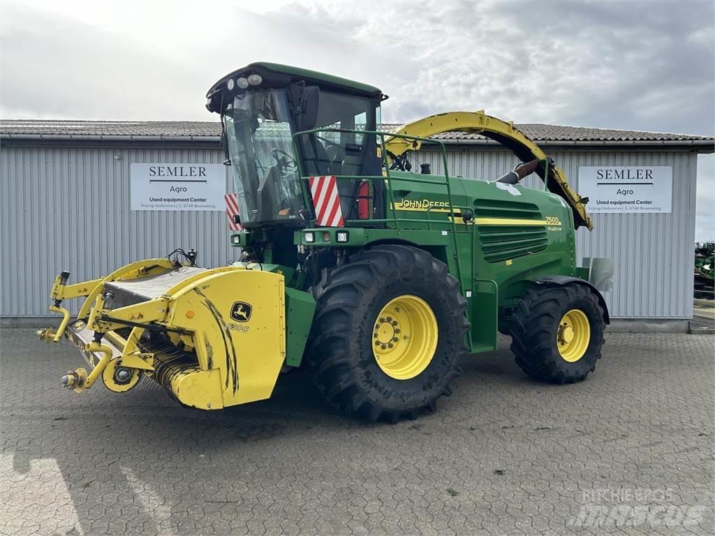 John Deere 7500 Sklízecí řezačka