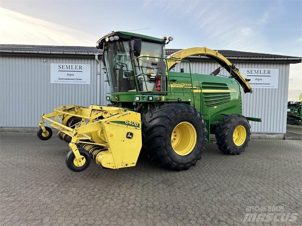 John Deere 7700 Sklízecí řezačka