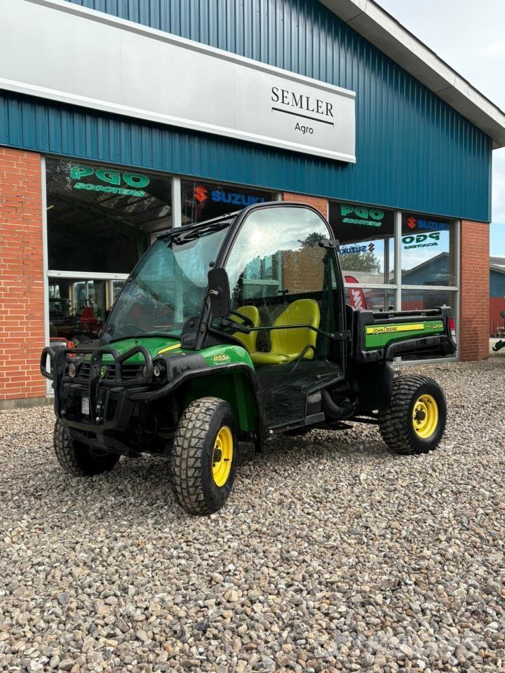 John Deere 855D Terénní vozidla