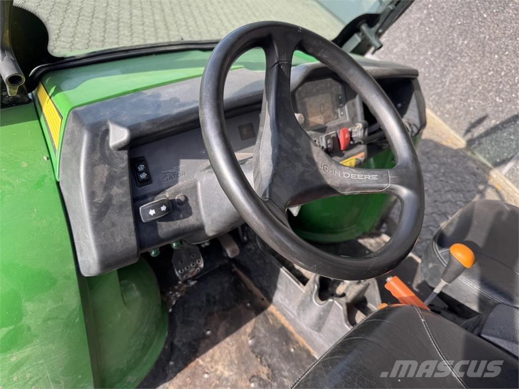 John Deere 855D Užitková vozidla (UTVs)