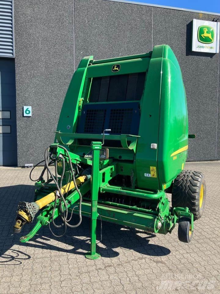 John Deere 864 Lis na válcové balíky