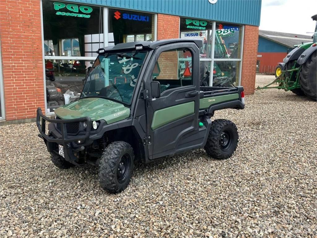 John Deere 865M Terénní vozidla