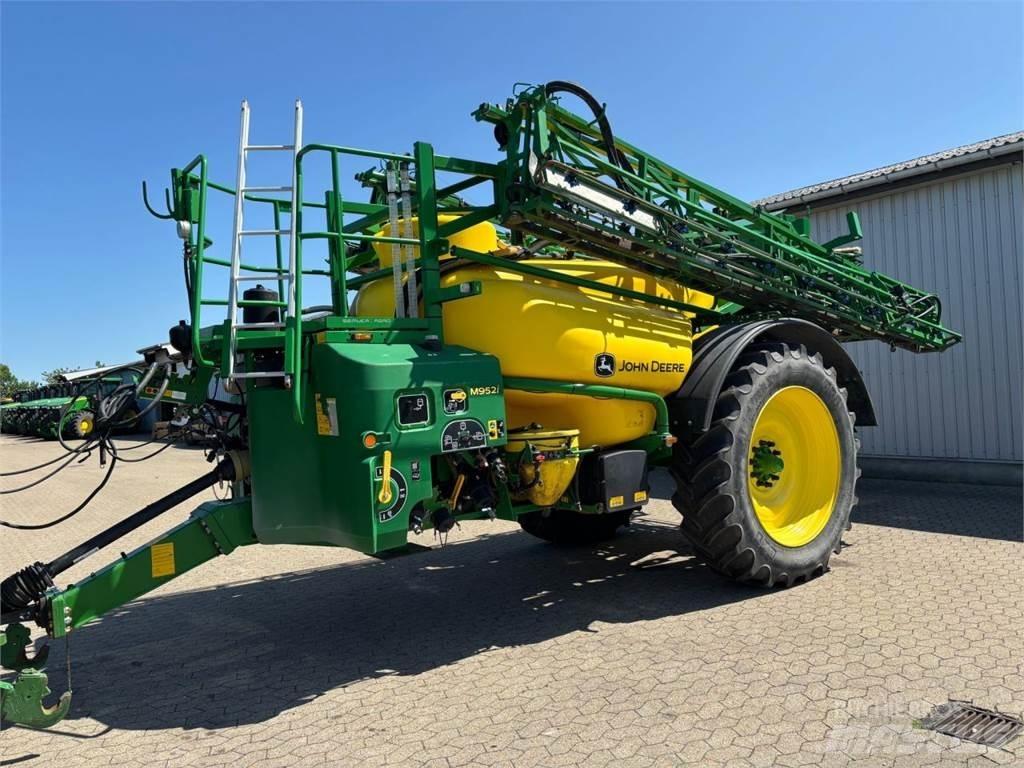 John Deere M952I Tažené postřikovače