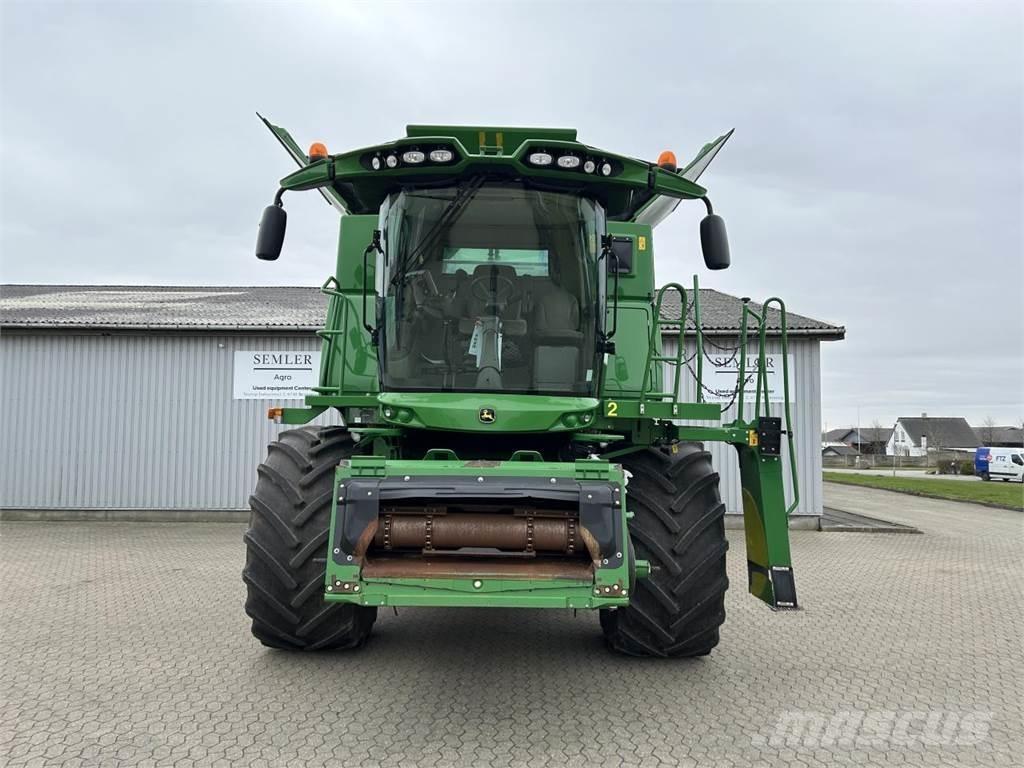 John Deere S685I Sklízecí mlátičky