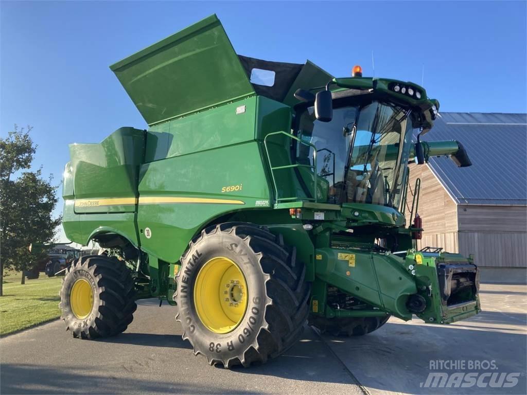 John Deere S690I Sklízecí mlátičky
