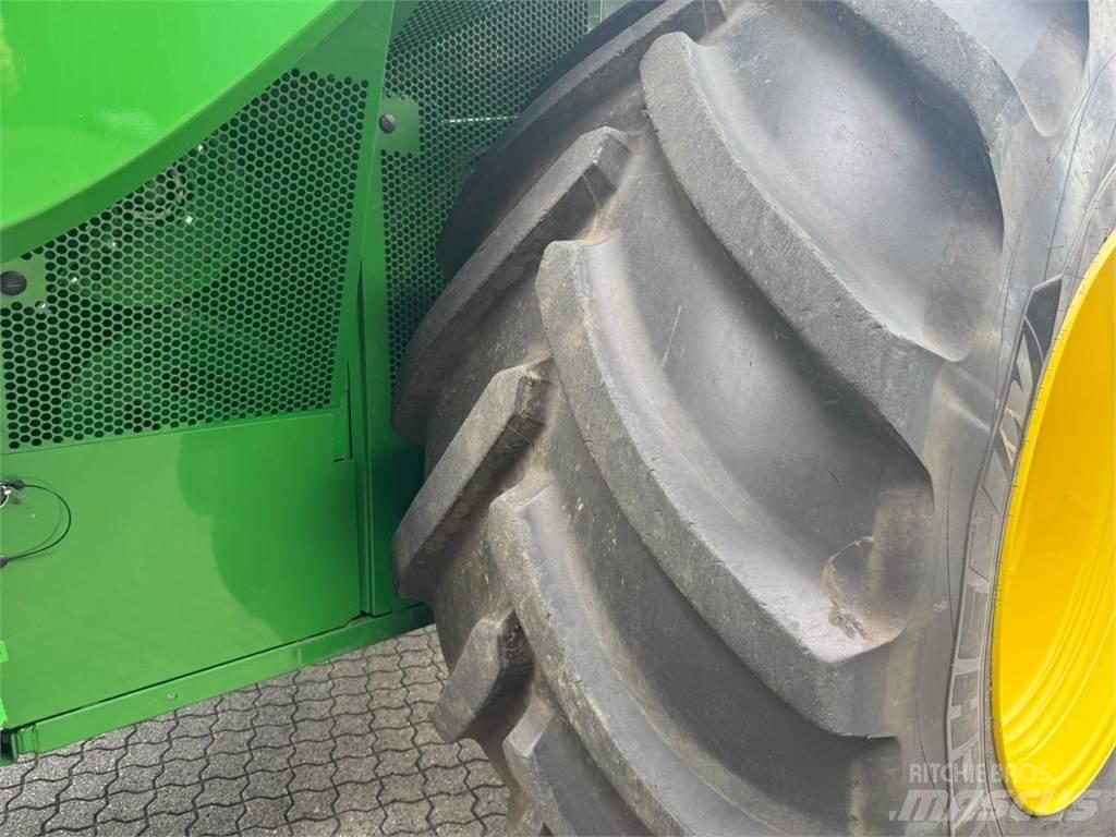 John Deere S790 Sklízecí mlátičky