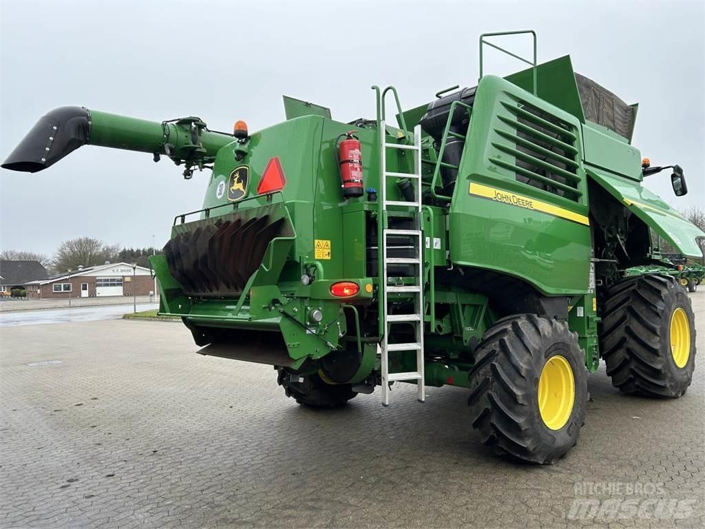 John Deere T670 Sklízecí mlátičky