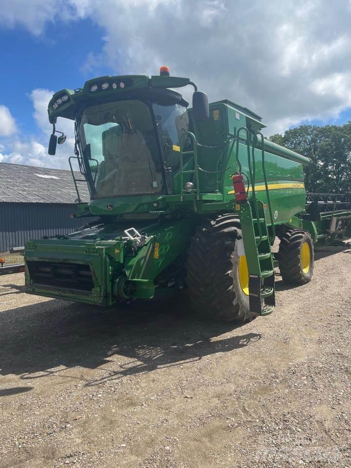 John Deere T670I Sklízecí mlátičky