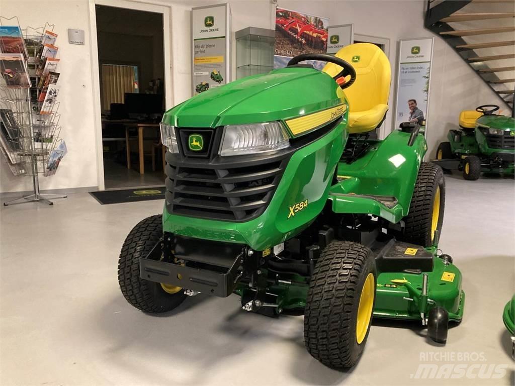 John Deere X584 Kompaktní traktory