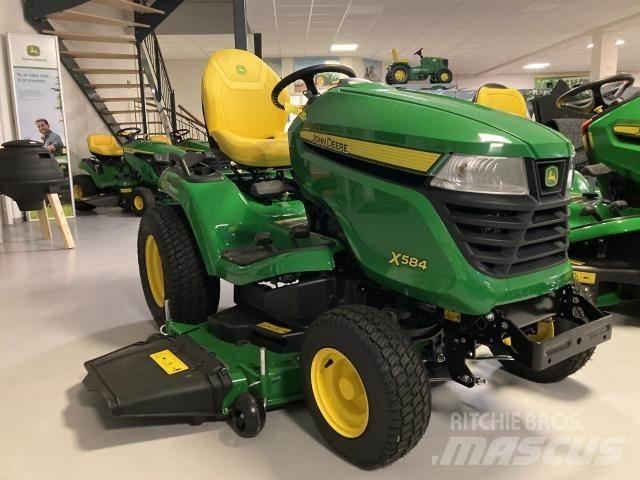 John Deere X584 Kompaktní traktory