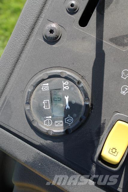 John Deere Z997R Kompaktní traktory