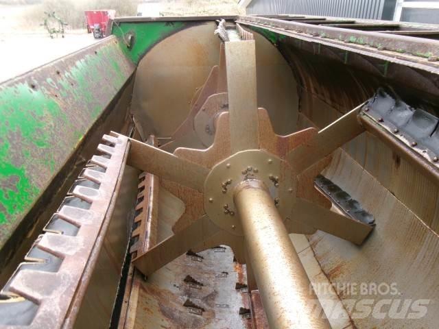 Keenan MF380 Samosběrací vozy