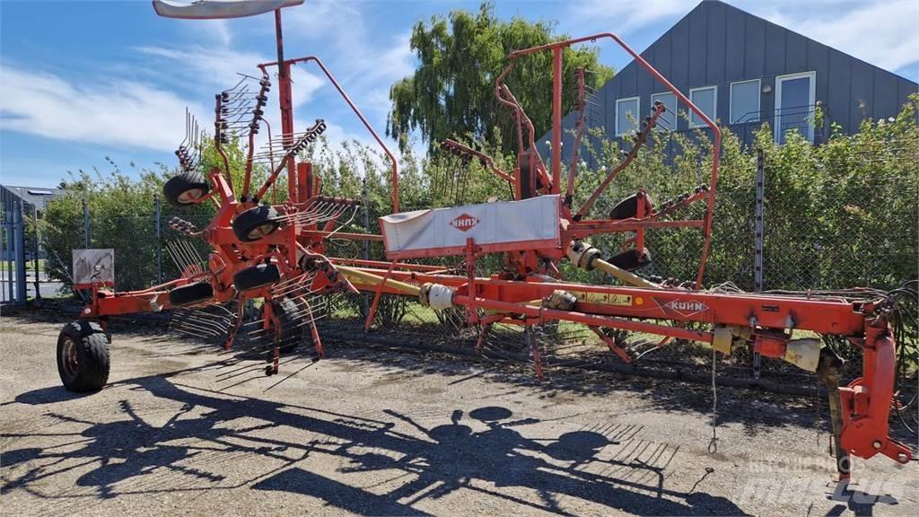 Kuhn GA6520 Obraceče a shrabovače sena