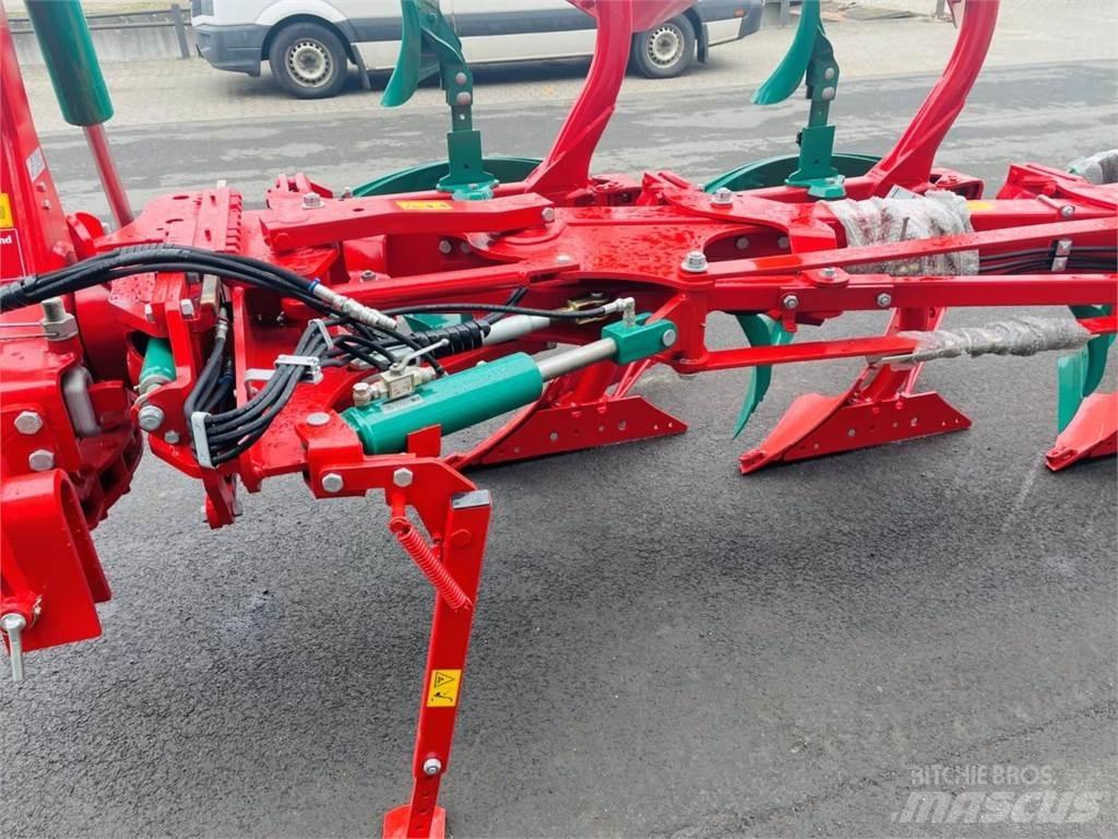 Kverneland 3300S Oboustranné pluhy