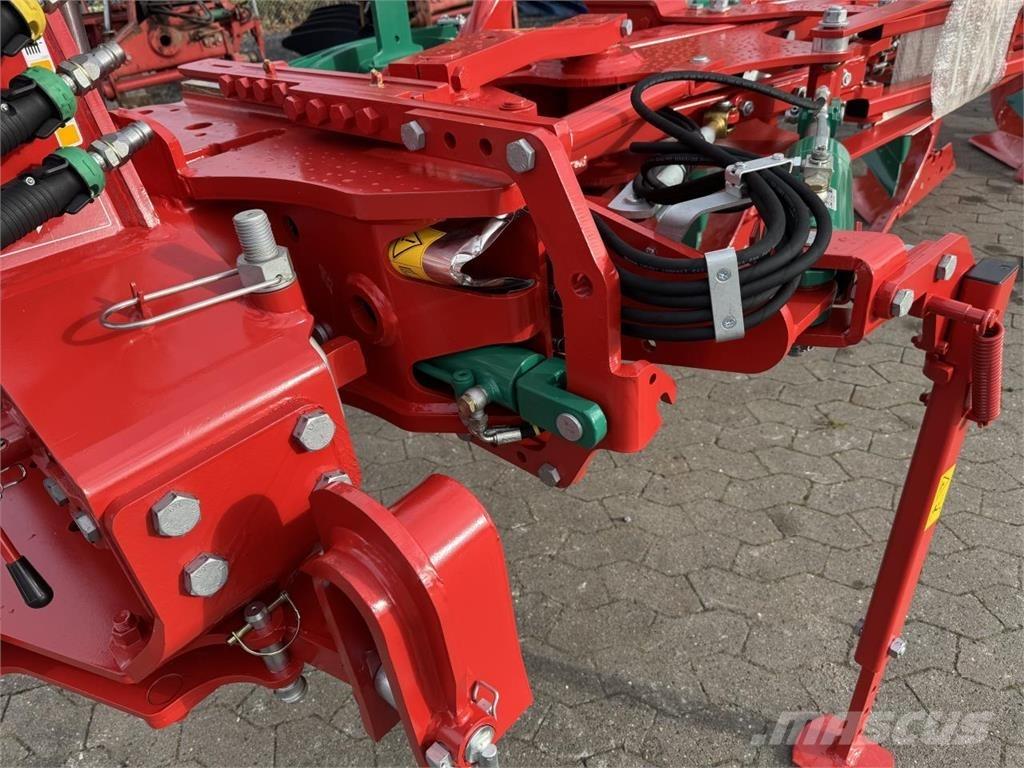 Kverneland 3300S Oboustranné pluhy
