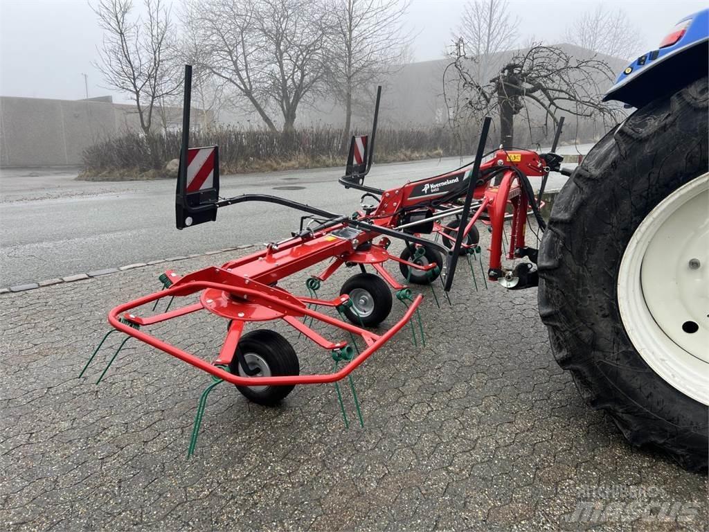 Kverneland 8452 Obraceče a shrabovače sena