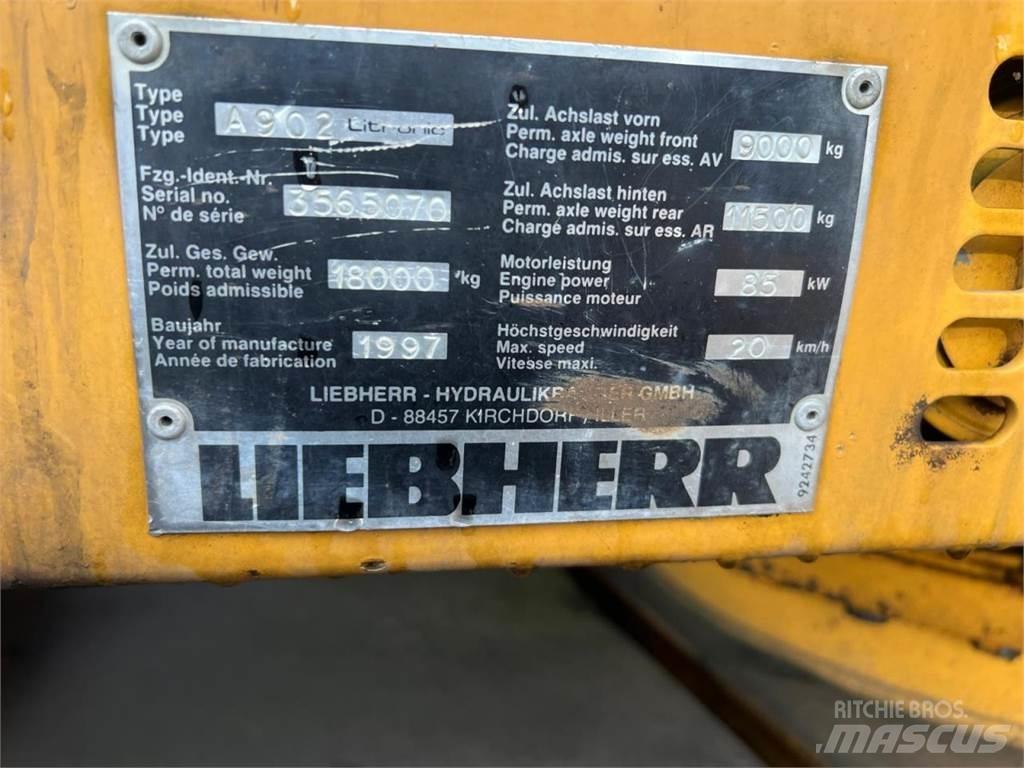 Liebherr 902 Kolová rýpadla