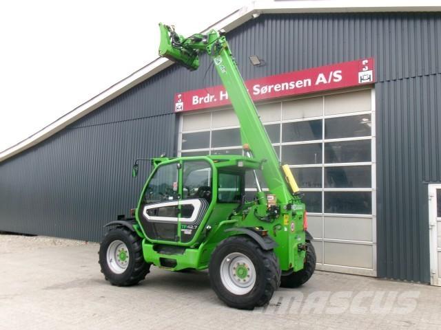 Merlo TF42.7 Teleskopické manipulátory