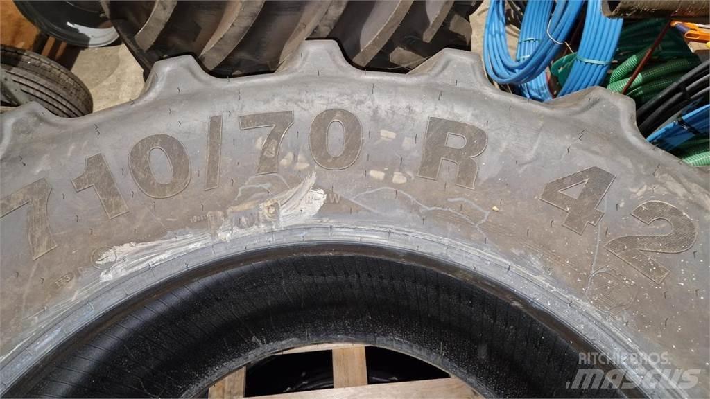 Mitas 710/70R42 Pneumatiky, kola a ráfky