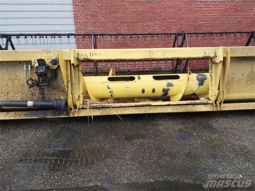 New Holland 30 X Kombajnové hlavice