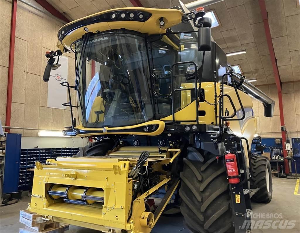 New Holland CR9.80 Sklízecí mlátičky