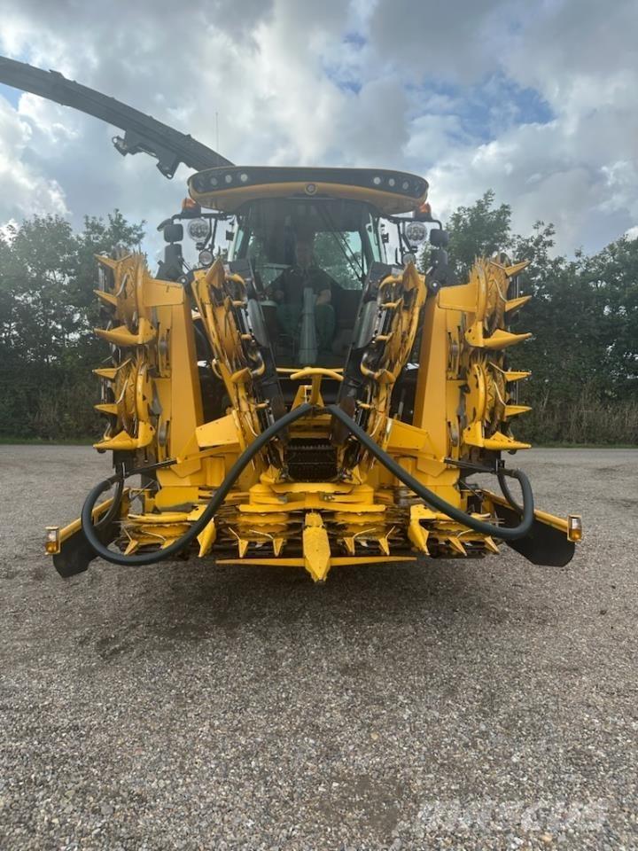 New Holland FR650 Sklízecí řezačka