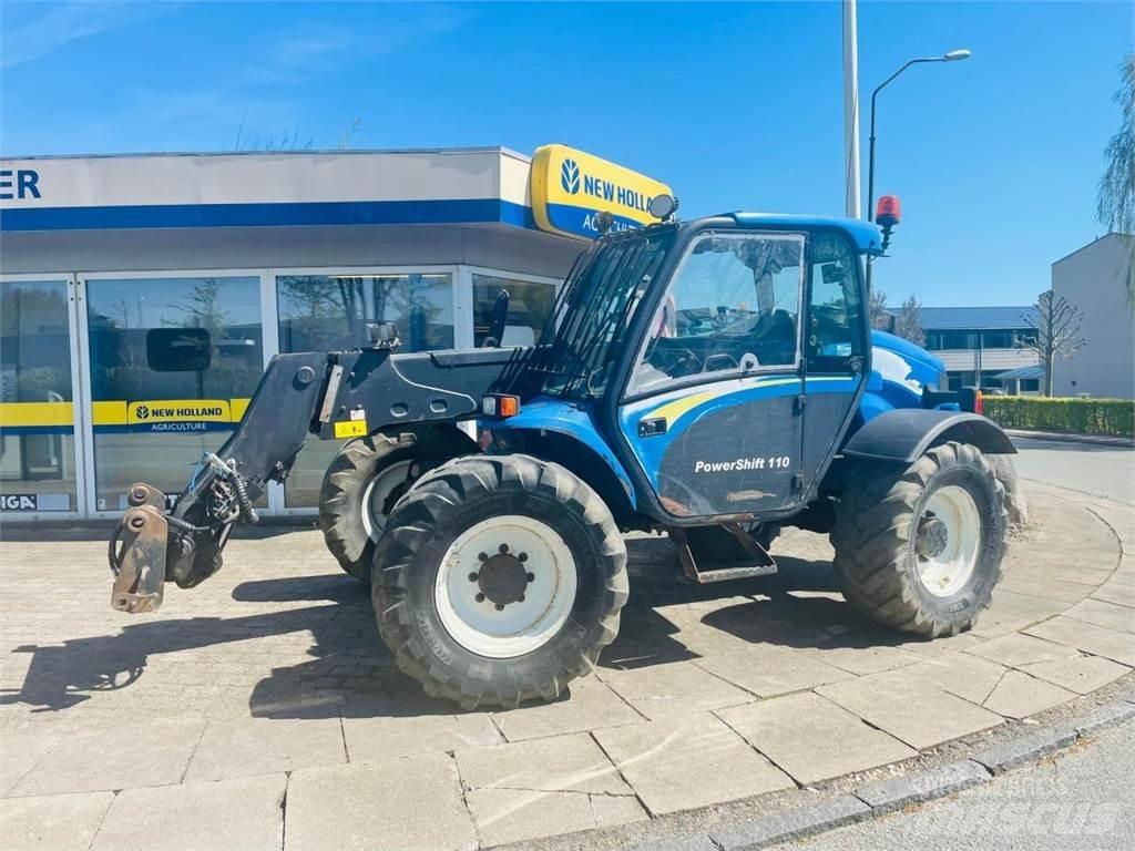 New Holland LM435 Teleskopické manipulátory