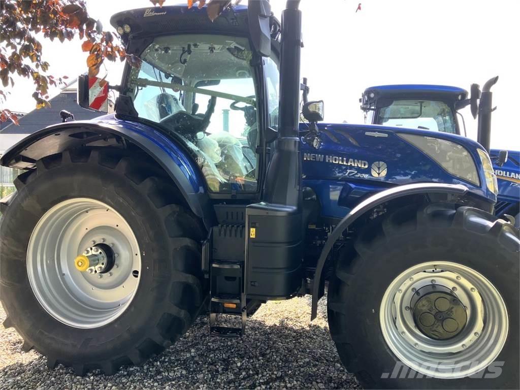 New Holland T7.300 Traktory