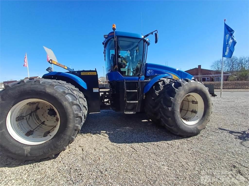 New Holland T9040 Traktory