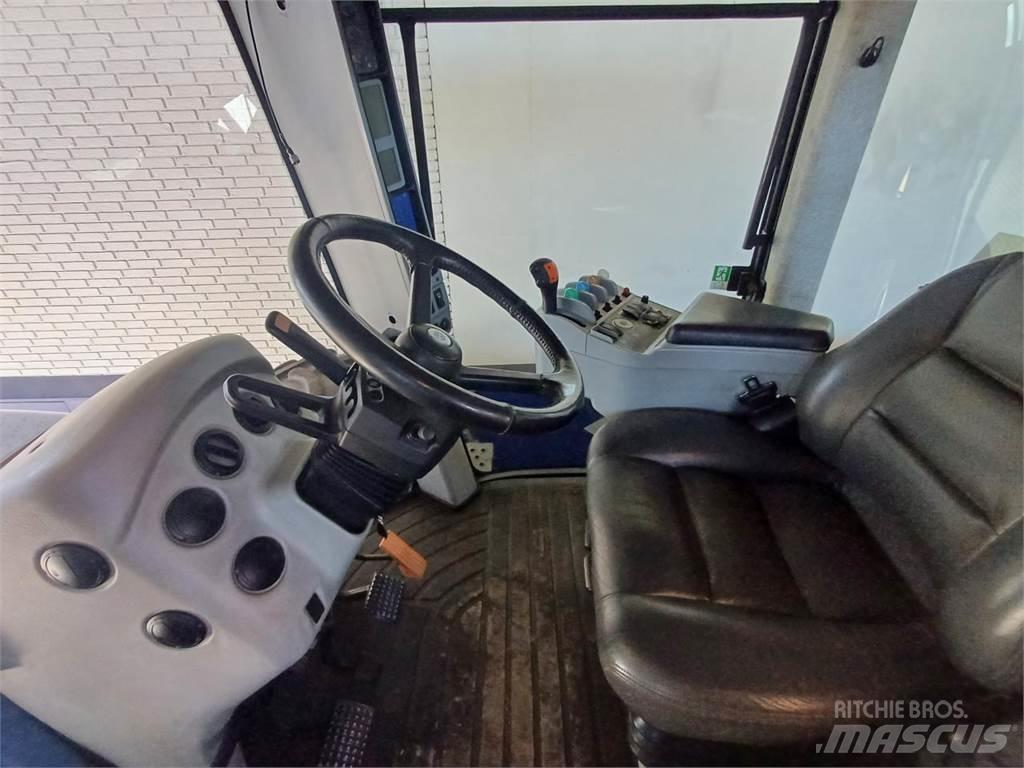New Holland T9040 Traktory