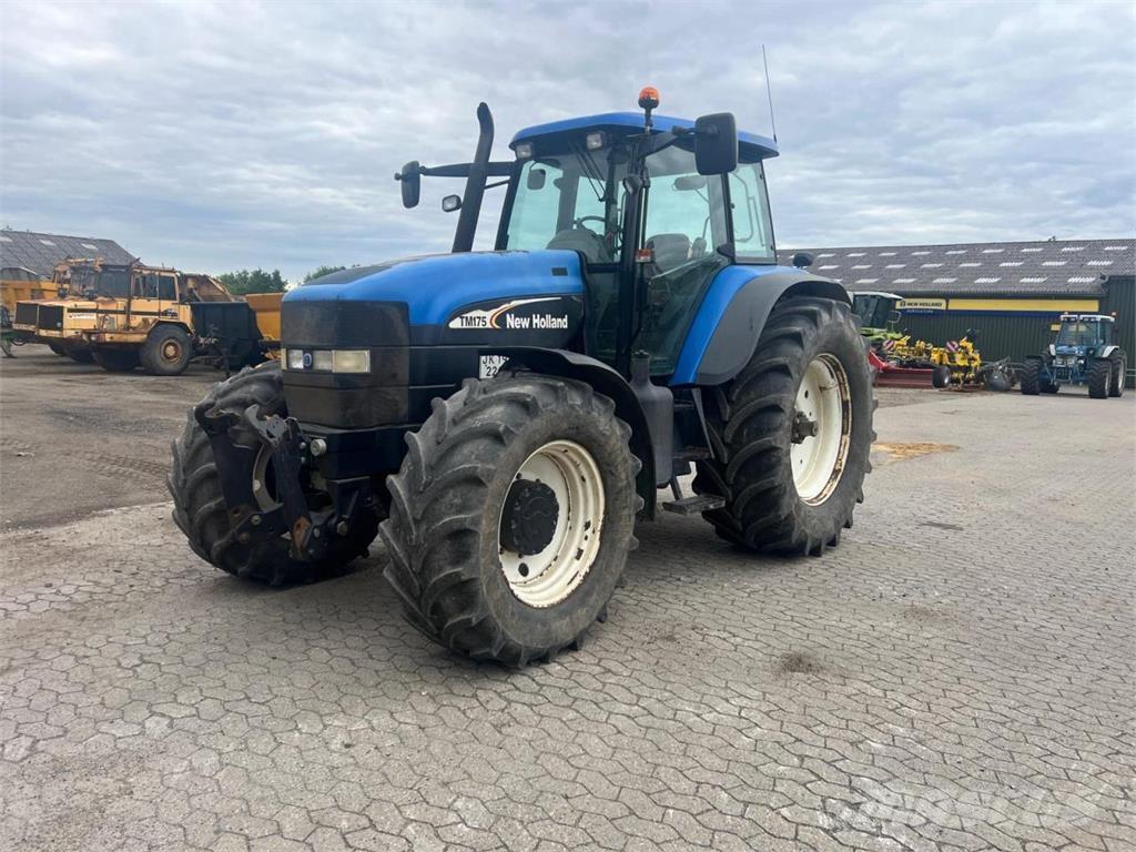New Holland TM 175 Traktory