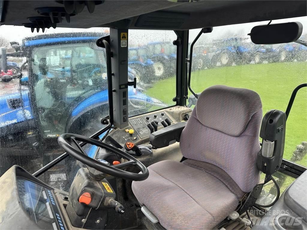 New Holland TM165 Traktory