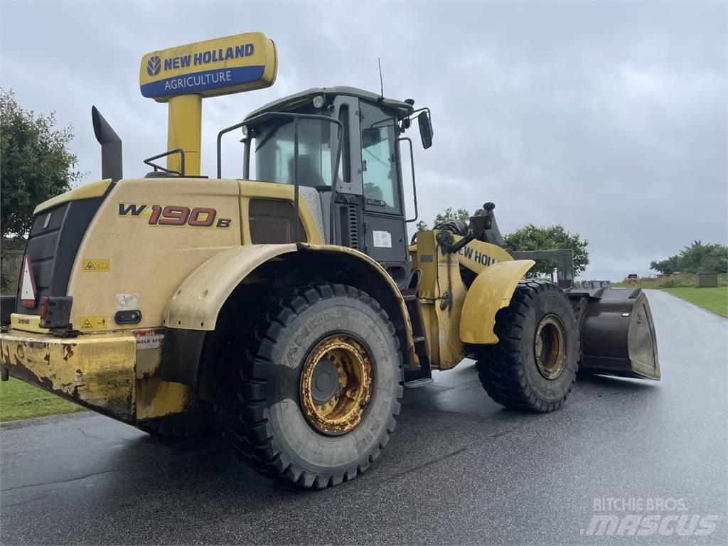 New Holland W190B Kolové nakladače