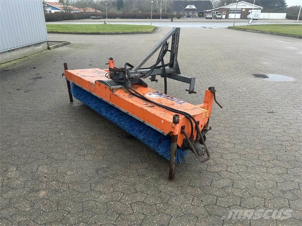 Tuchel 230/520 Zametací kartáče