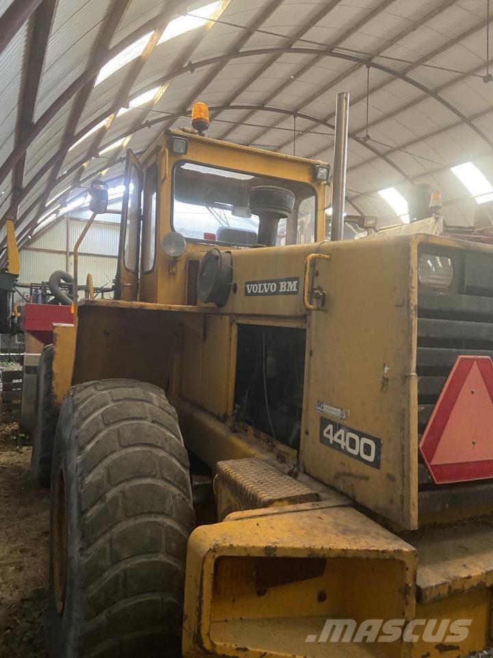 Volvo BM 4400 Kolové nakladače