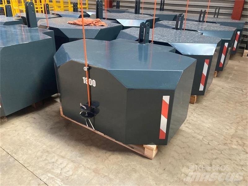  - - -  1800 KG Přední závaží
