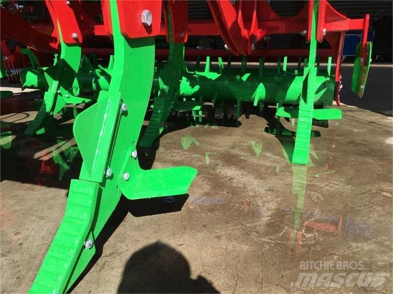 Agro-Tom  Hloubkové kypřiče