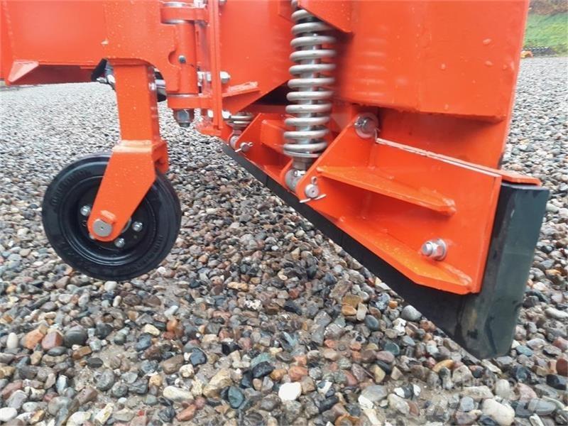  - - -  BOXER AGRI Sněžné pluhy, přední sněhové radlice