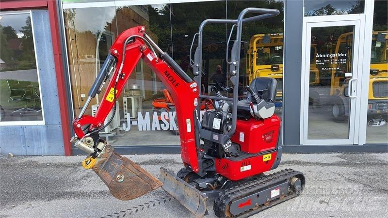 Mole M12 Mini rýpadla < 7t