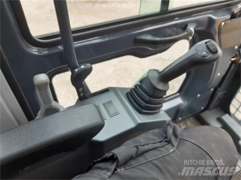  - - -  xcmg  xe150e Pásová rýpadla