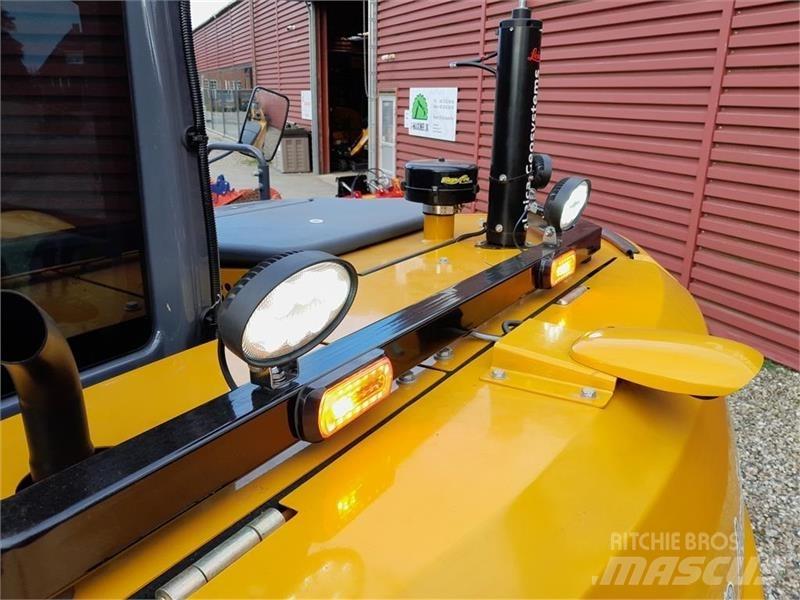 XCMG XE80E Pásová rýpadla