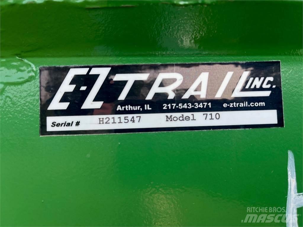 E-Z Trail 710 Obilné návěsy