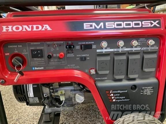 Honda EM5000SX Osvětlovací stožáry