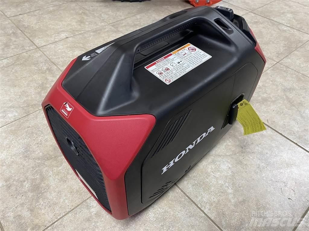 Honda EU3200I Osvětlovací stožáry
