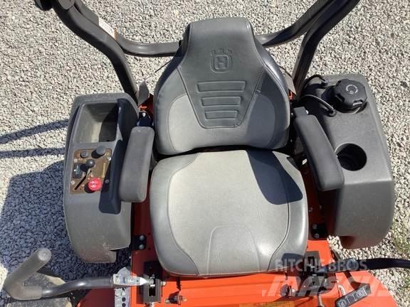 Husqvarna M-ZT Sekačky s nulovým poloměrem otáčení