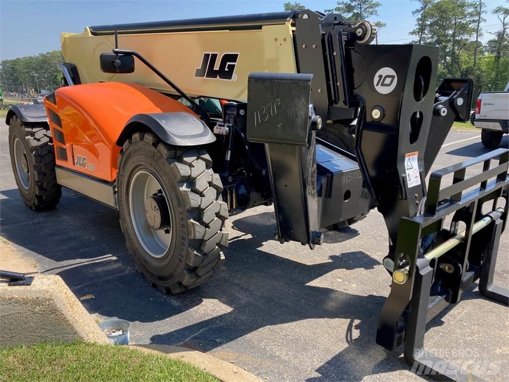 JLG 1055 Teleskopické manipulátory
