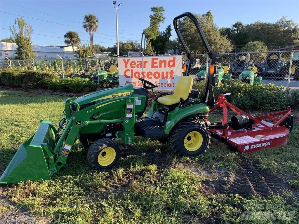 John Deere 1023E Kompaktní traktory